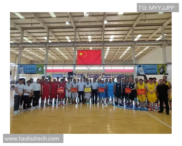 重庆篮球队荣登灵活性排行榜第三名展现出色团队实力与潜力 重庆篮球队荣登灵活性排行榜第三名展现出色团队实力与潜力