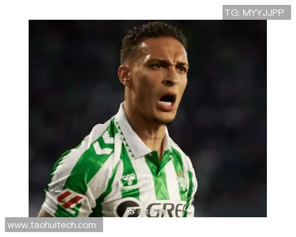 发推特足球明星们的精彩瞬间与场外生活揭秘